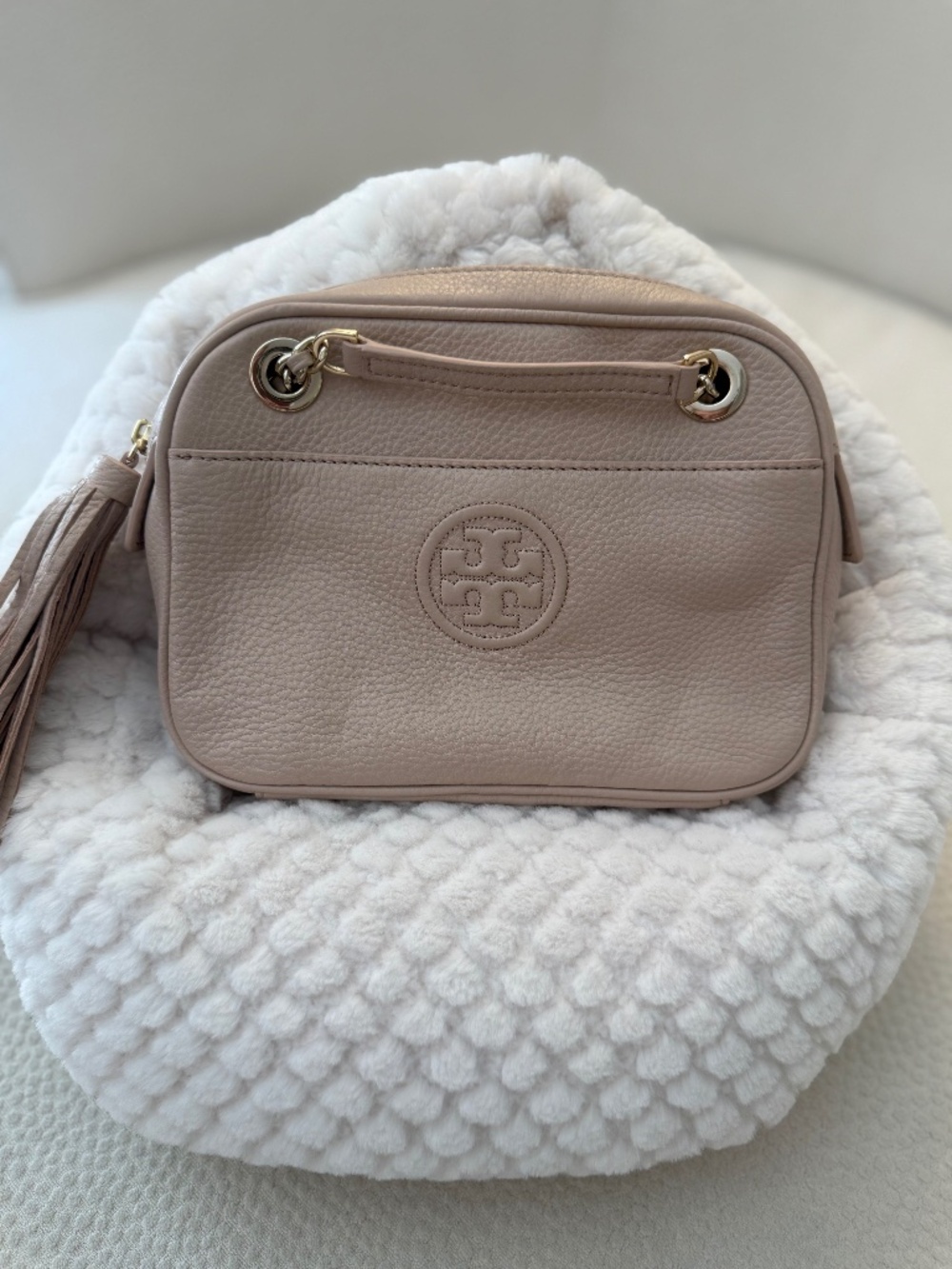 Tory Burch Bombé Chain Crossbody Bag Light Oak Blush Pink Leather